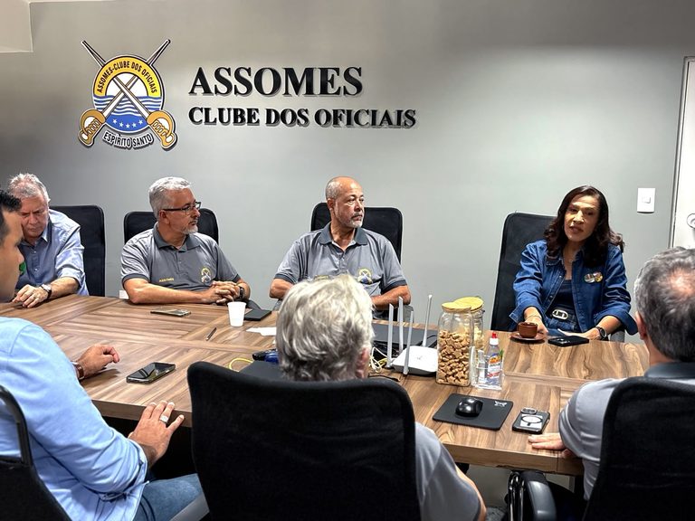 Maguinha Malta tem diálogo institucional sobre pautas de interesse dos oficiais