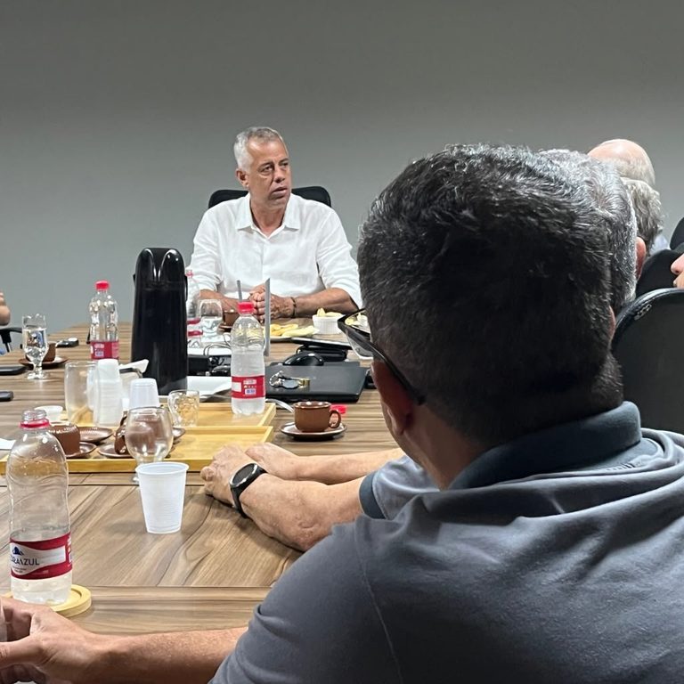 ASSOMES recebe Evair de Melo em encontro institucional